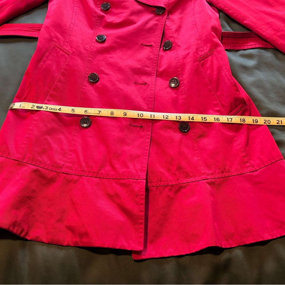 Make Me an Offer 😊 - GUC - Lovely Rain Trench - Picture 8 of 14